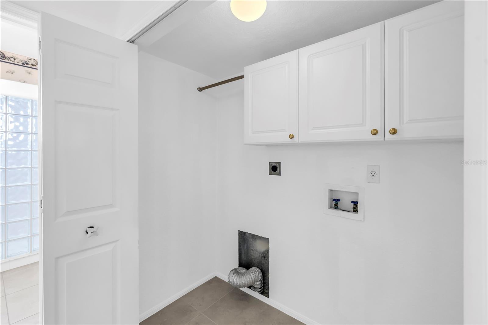 Image 34 of 59 For 8183 Eagles Park Drive N