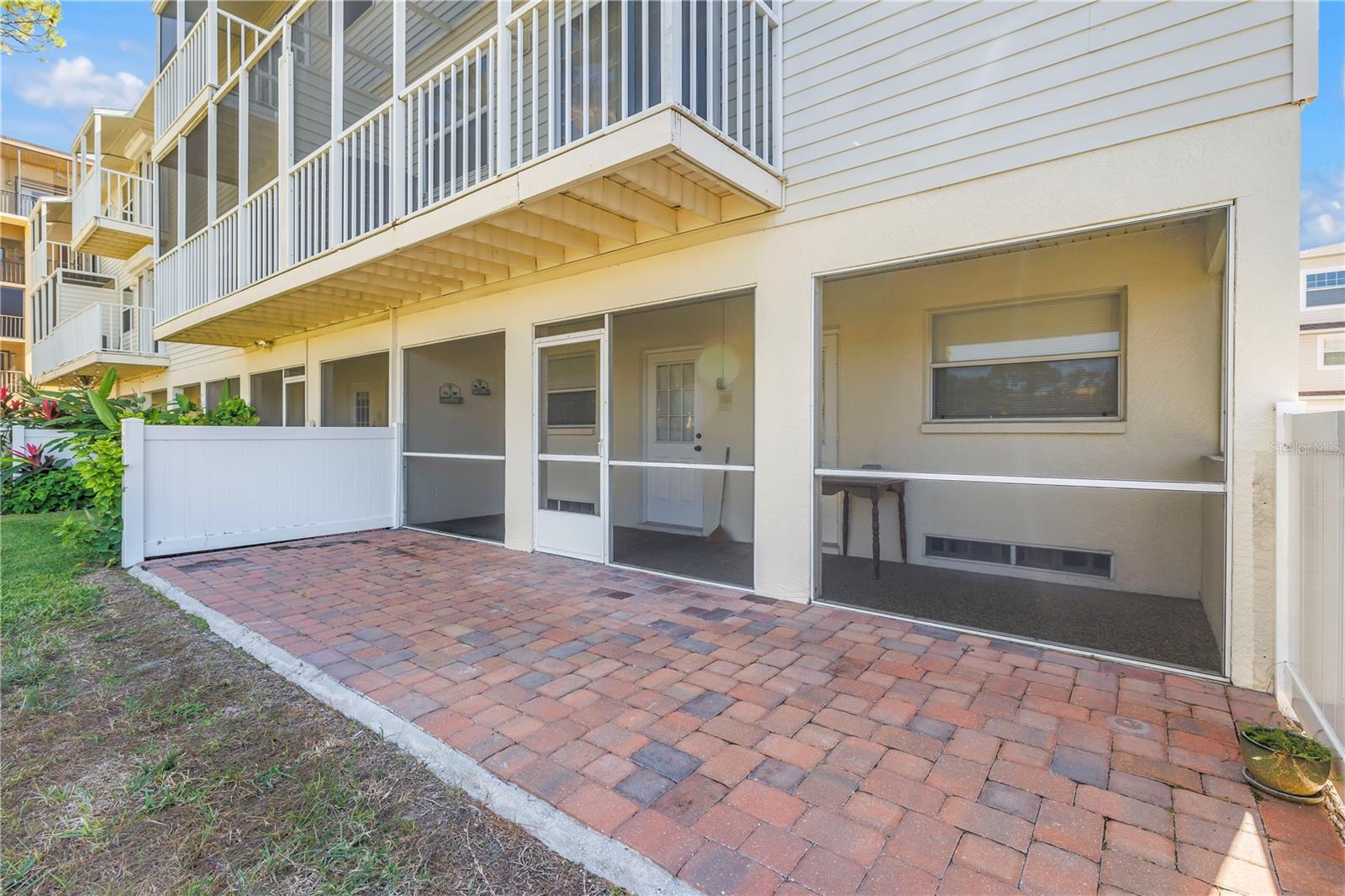 Image 5 of 59 For 8183 Eagles Park Drive N