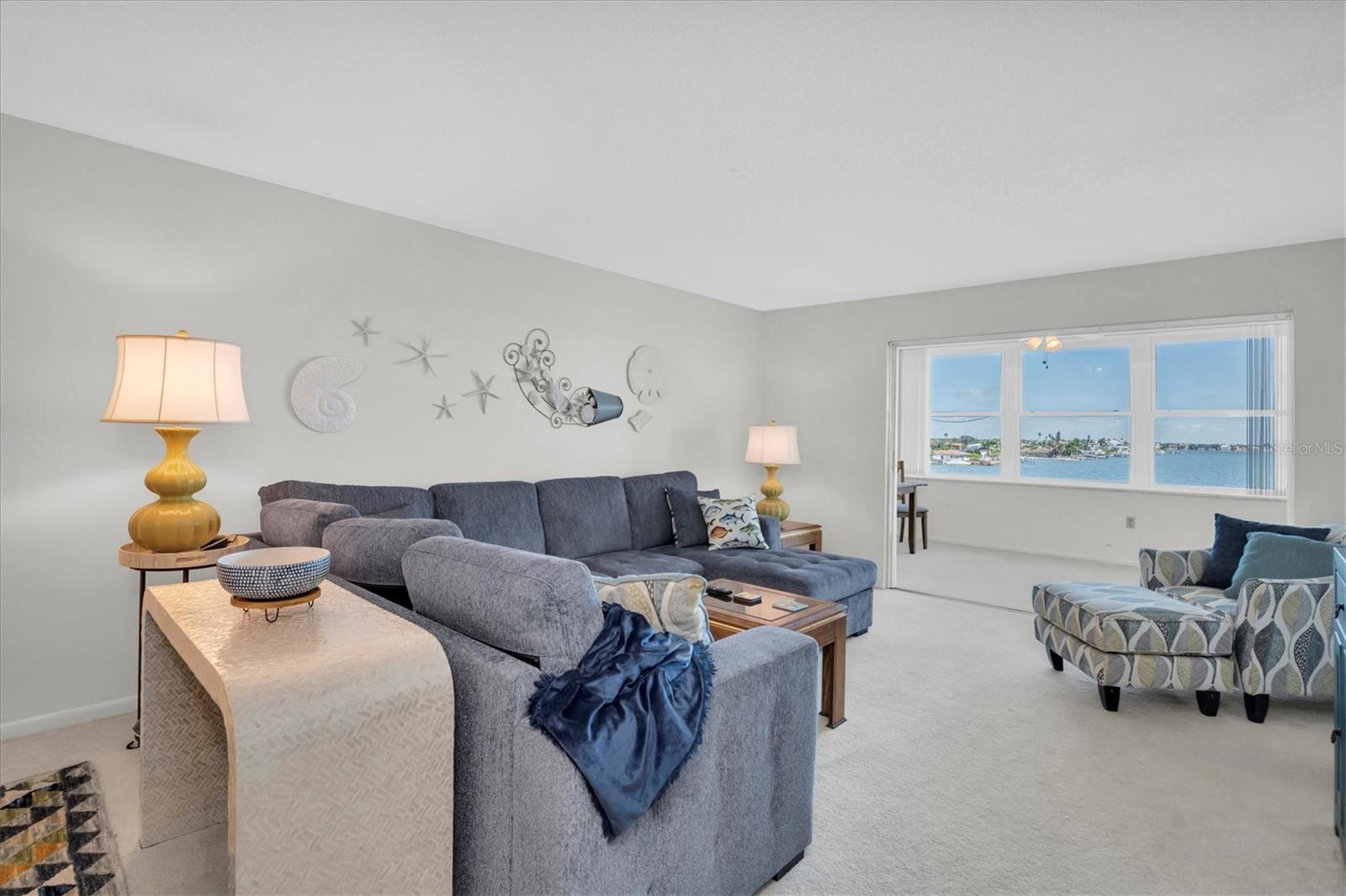 Image 11 of 26 For 5575 Gulf Boulevard 337