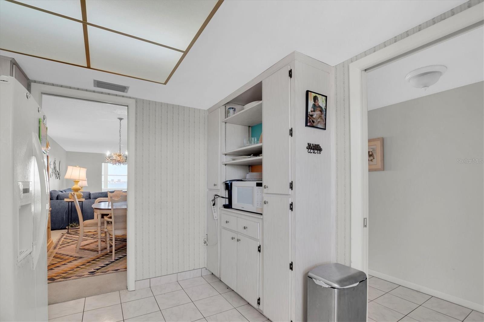 Image 15 of 26 For 5575 Gulf Boulevard 337