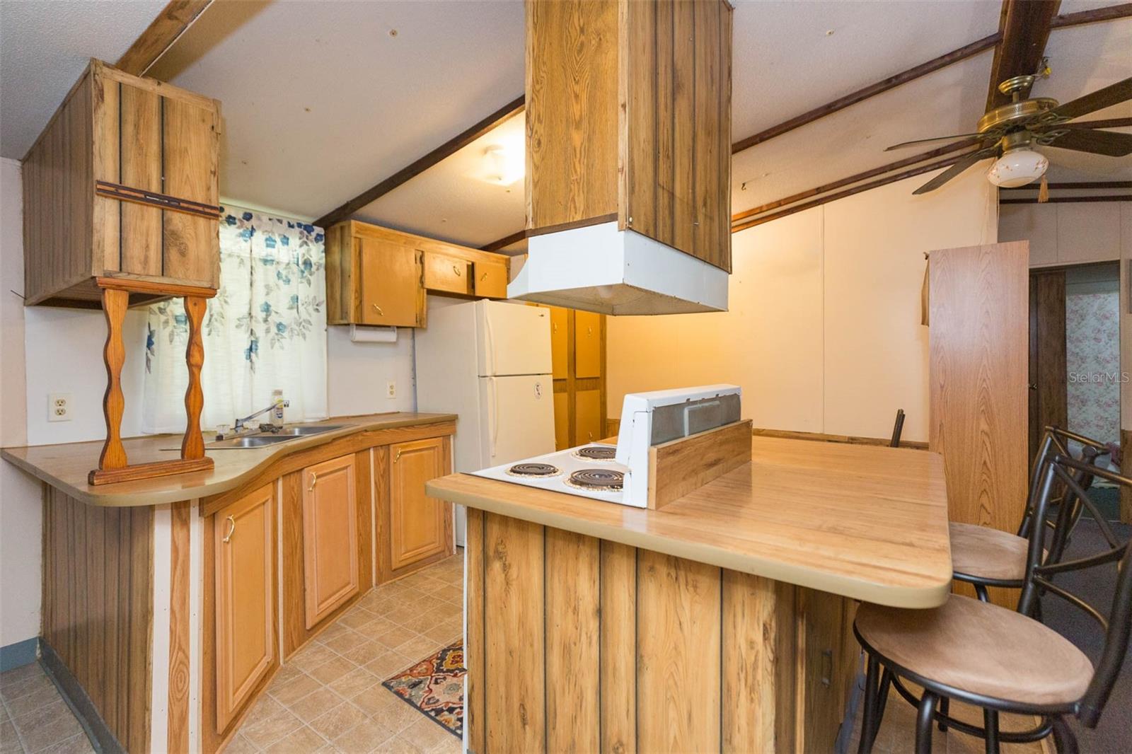 Listing photo id 9 for 11228 Marlborough Drive