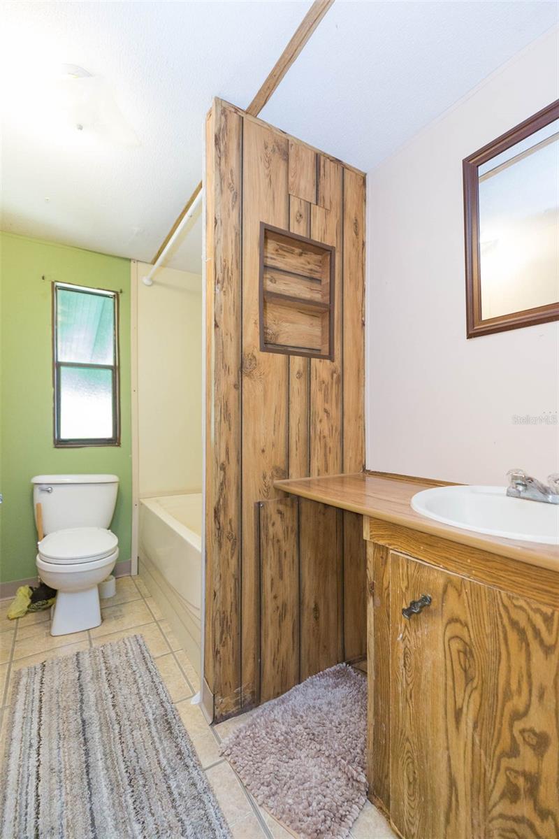 Listing photo id 24 for 11228 Marlborough Drive