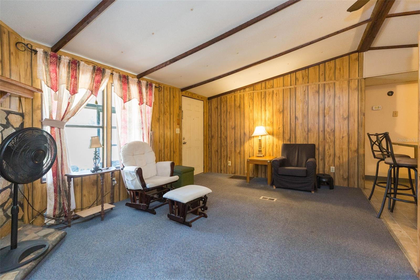 Listing photo id 6 for 11228 Marlborough Drive