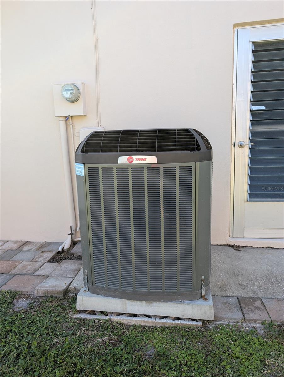 Image 15 of 66 For 4478 Lake Boulevard