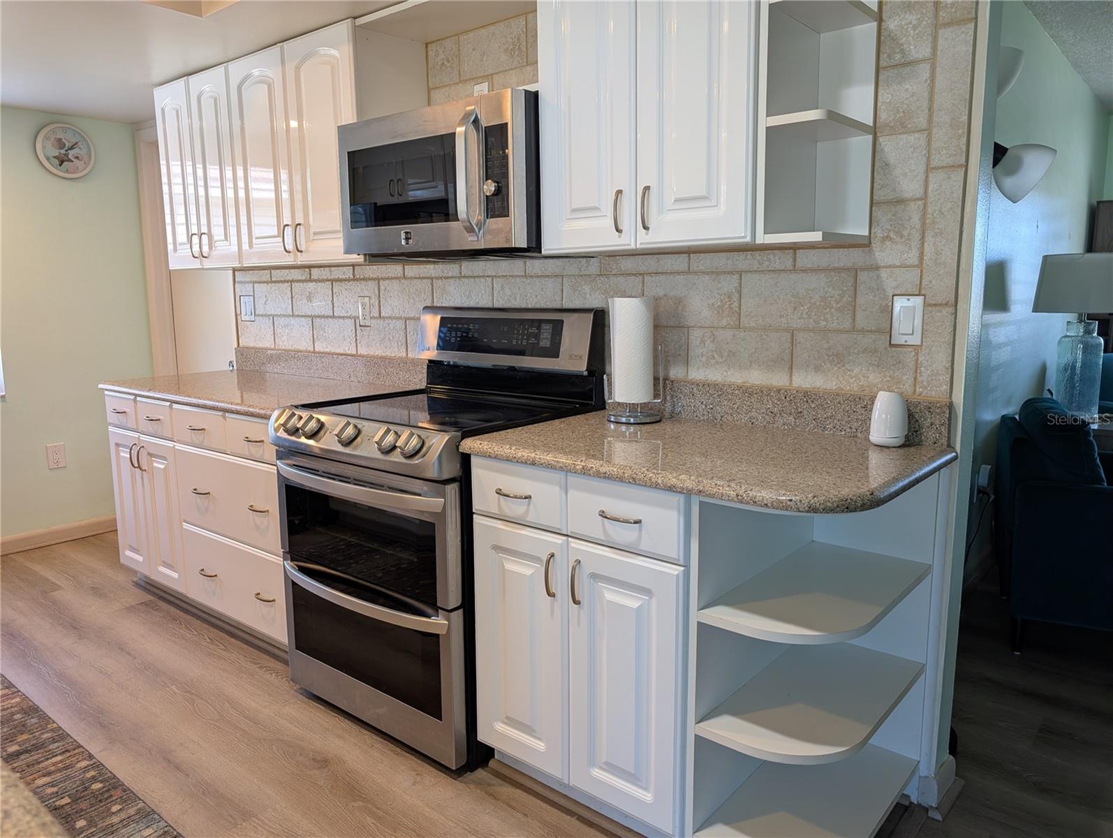 Image 18 of 66 For 4478 Lake Boulevard