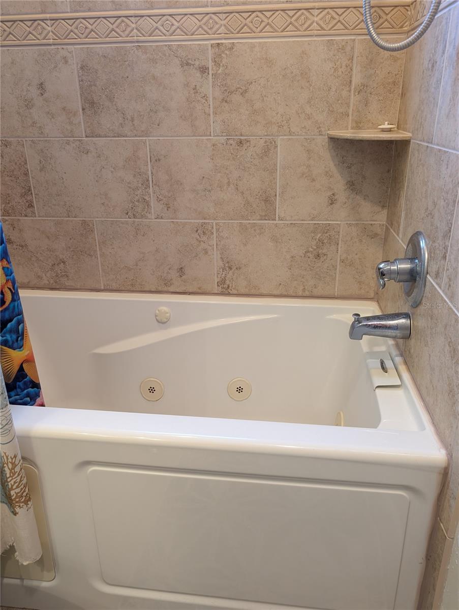 Image 32 of 66 For 4478 Lake Boulevard