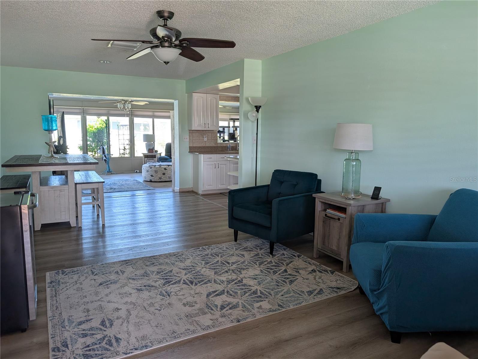 Image 4 of 66 For 4478 Lake Boulevard