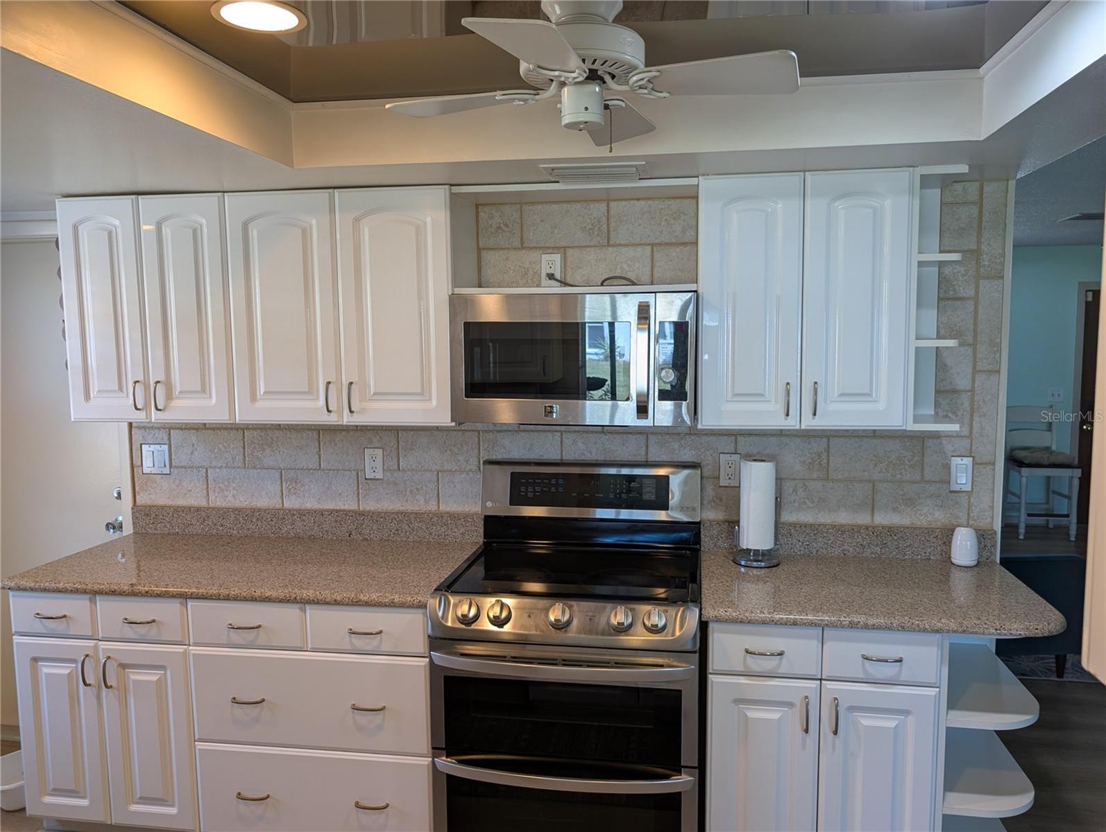 Image 8 of 66 For 4478 Lake Boulevard