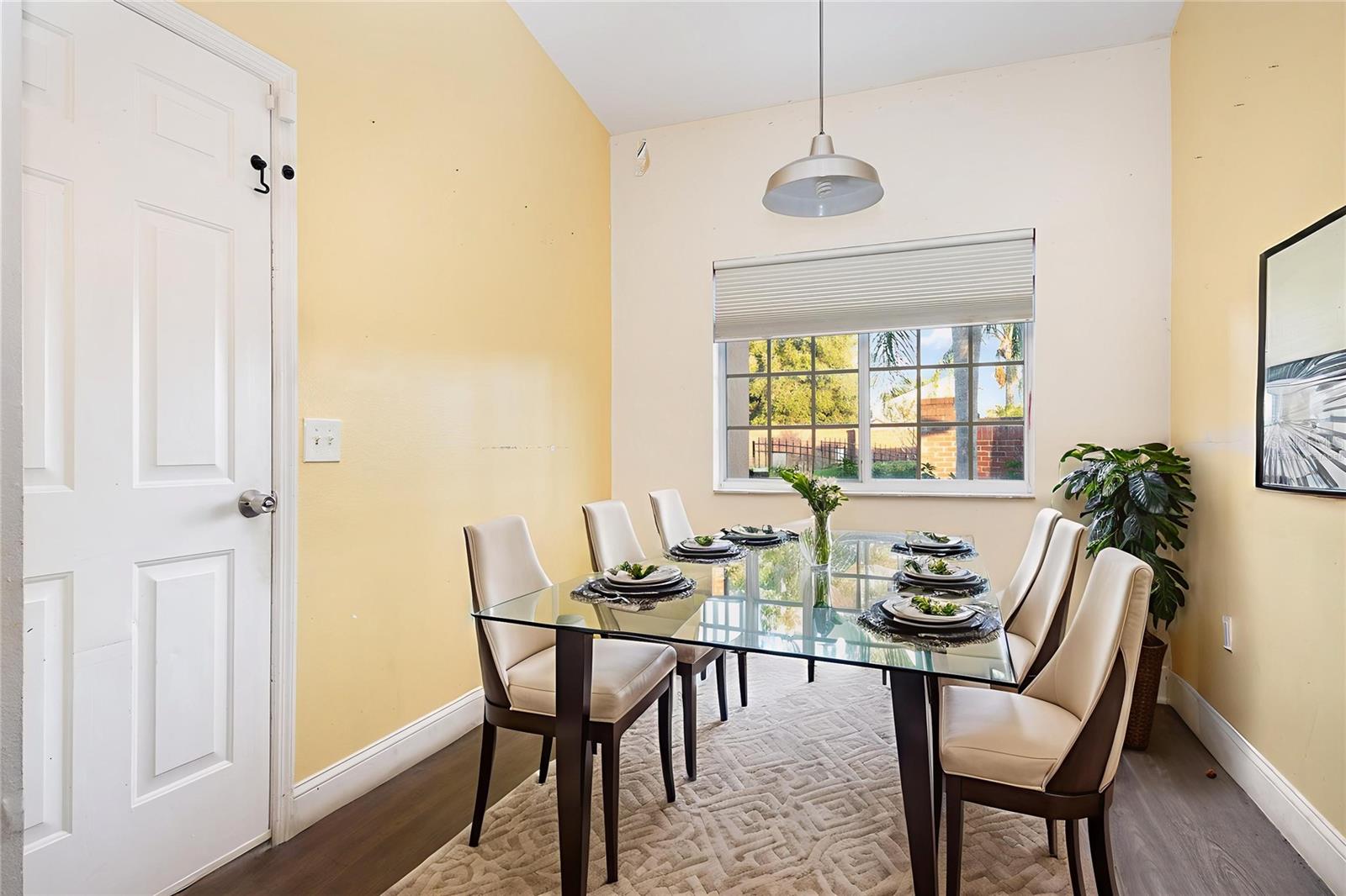 Image 13 of 35 For 105 Paradise Woods Court