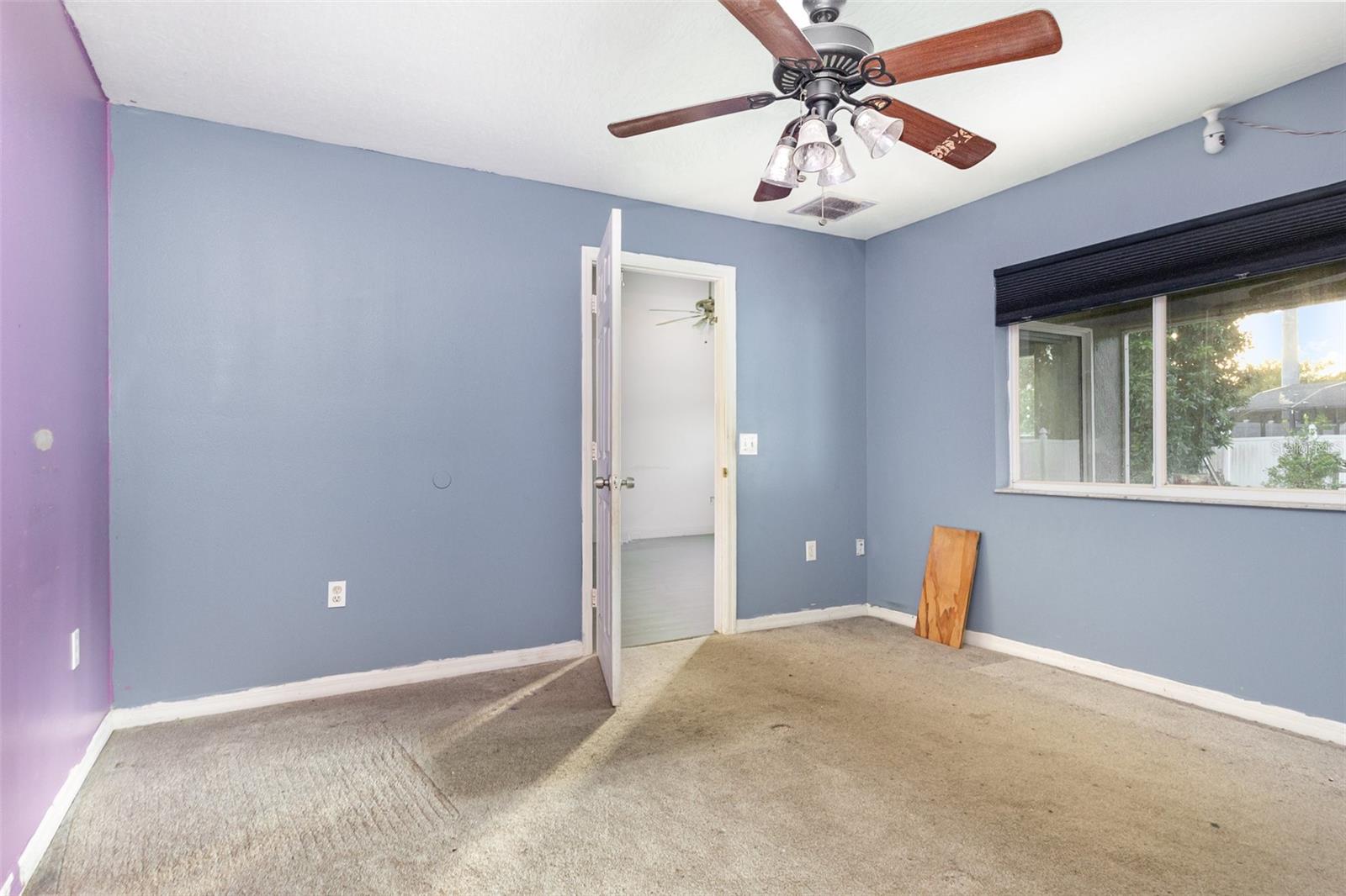 Image 19 of 35 For 105 Paradise Woods Court