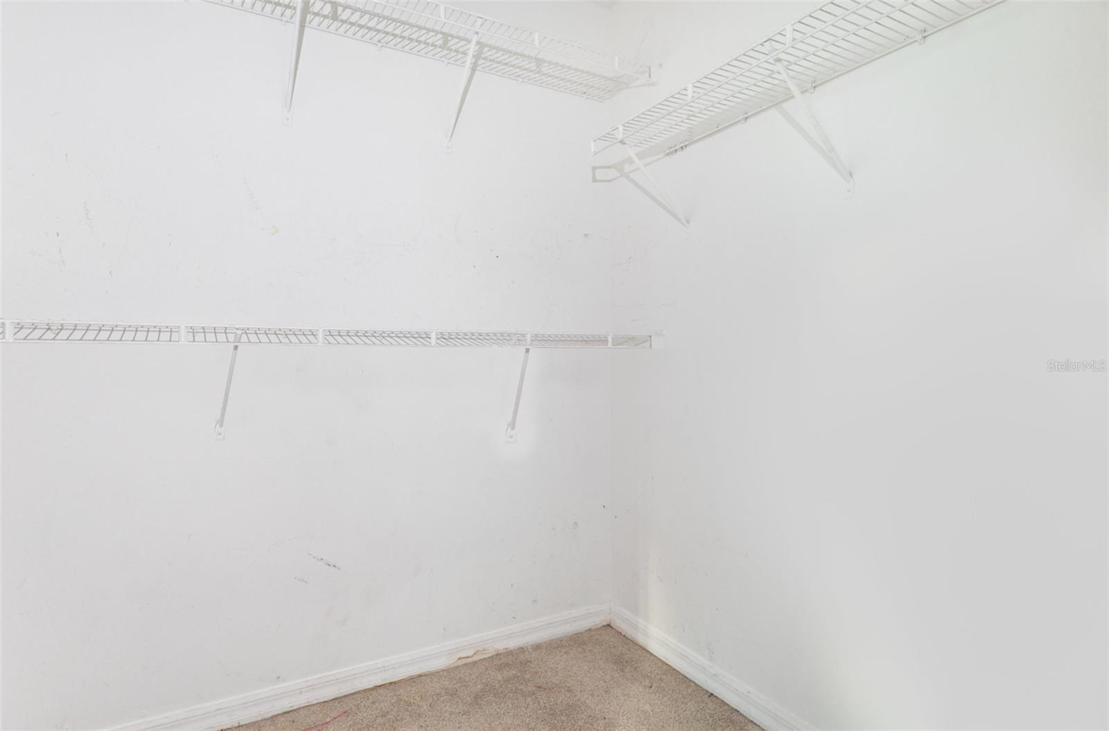 Image 20 of 35 For 105 Paradise Woods Court