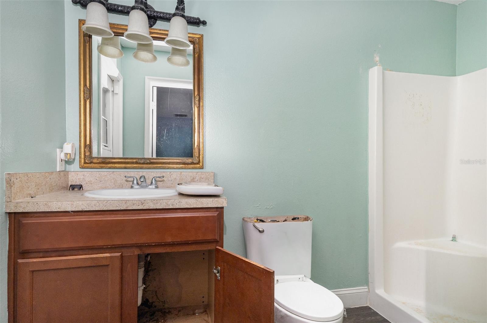 Image 21 of 35 For 105 Paradise Woods Court