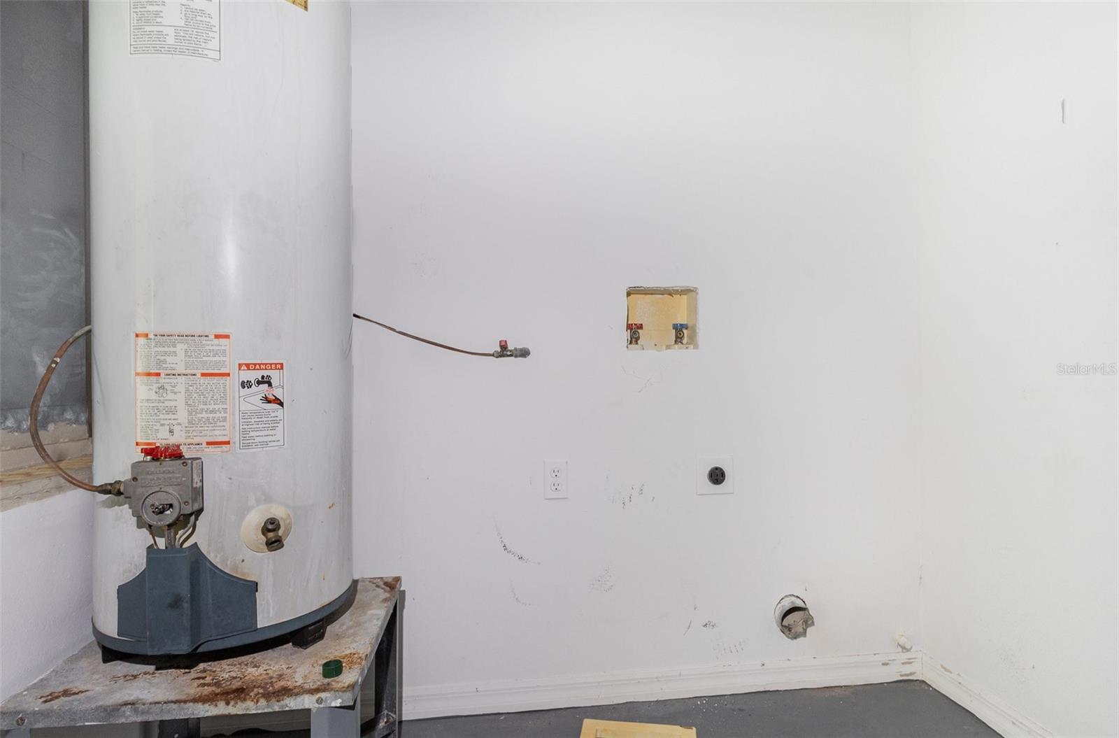 Image 22 of 35 For 105 Paradise Woods Court