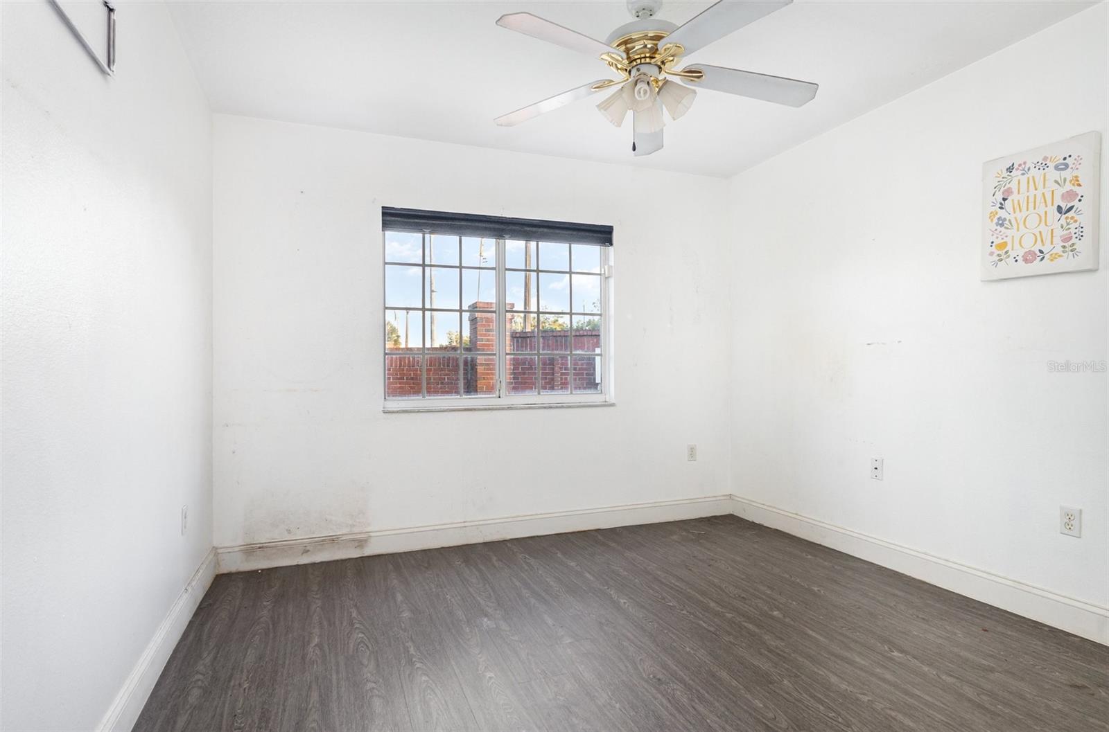 Image 23 of 35 For 105 Paradise Woods Court