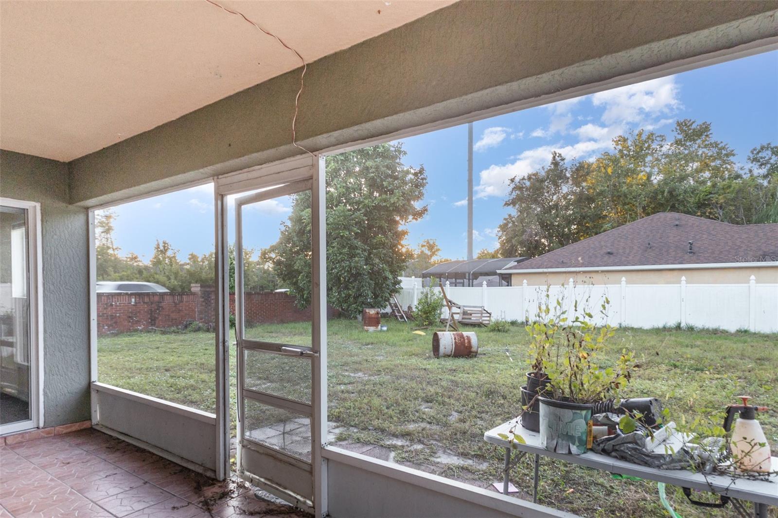 Image 32 of 35 For 105 Paradise Woods Court