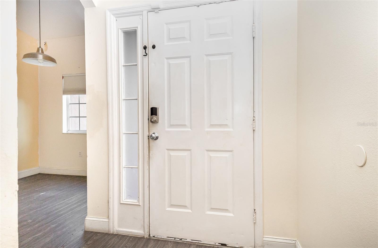 Image 4 of 35 For 105 Paradise Woods Court