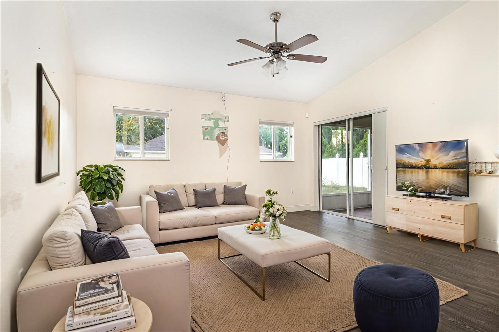 Image 6 of 35 For 105 Paradise Woods Court