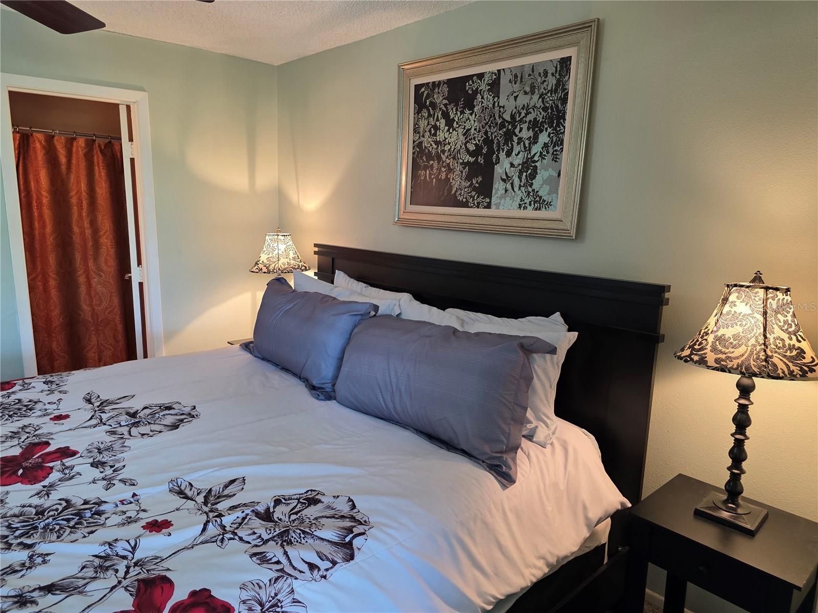 Image 17 of 43 For 115 112th Avenue Ne 1028