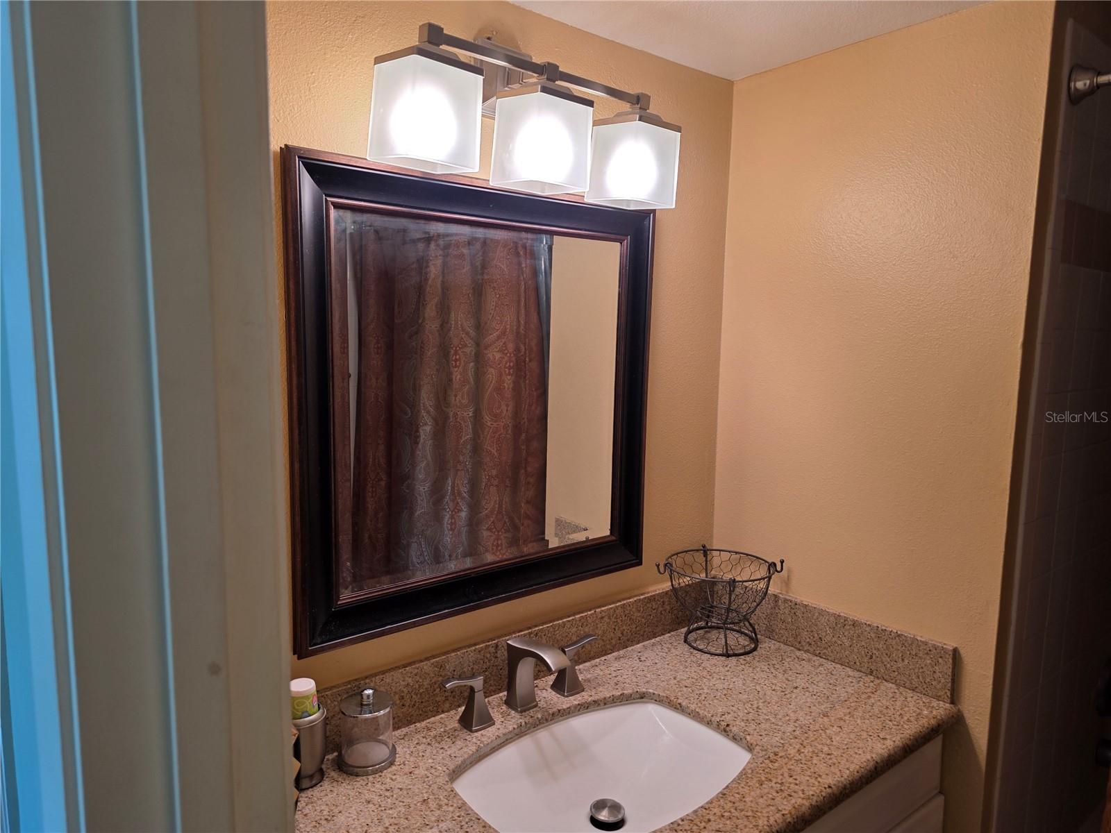 Image 19 of 43 For 115 112th Avenue Ne 1028