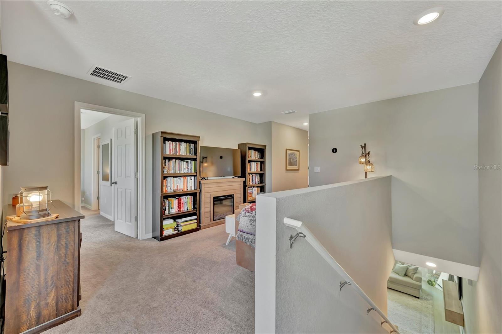 Image 37 of 53 For 12950 Pasture Woods Place