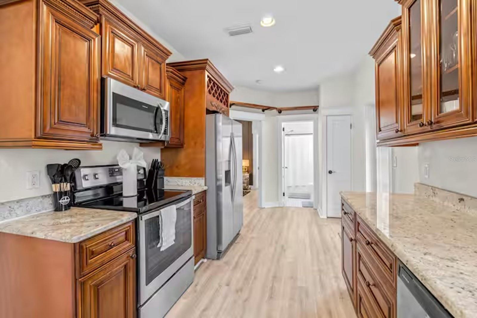 Image 13 of 33 For 7413 Elliott Street