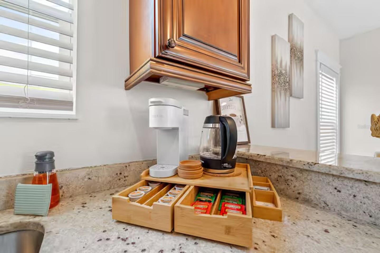 Image 19 of 33 For 7413 Elliott Street