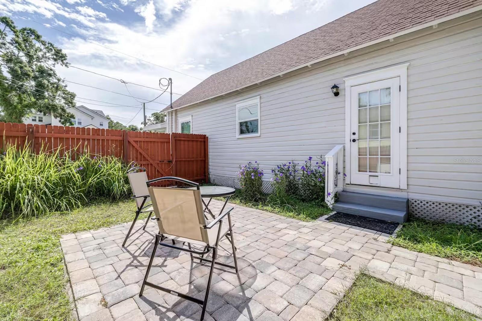 Image 29 of 33 For 7413 Elliott Street