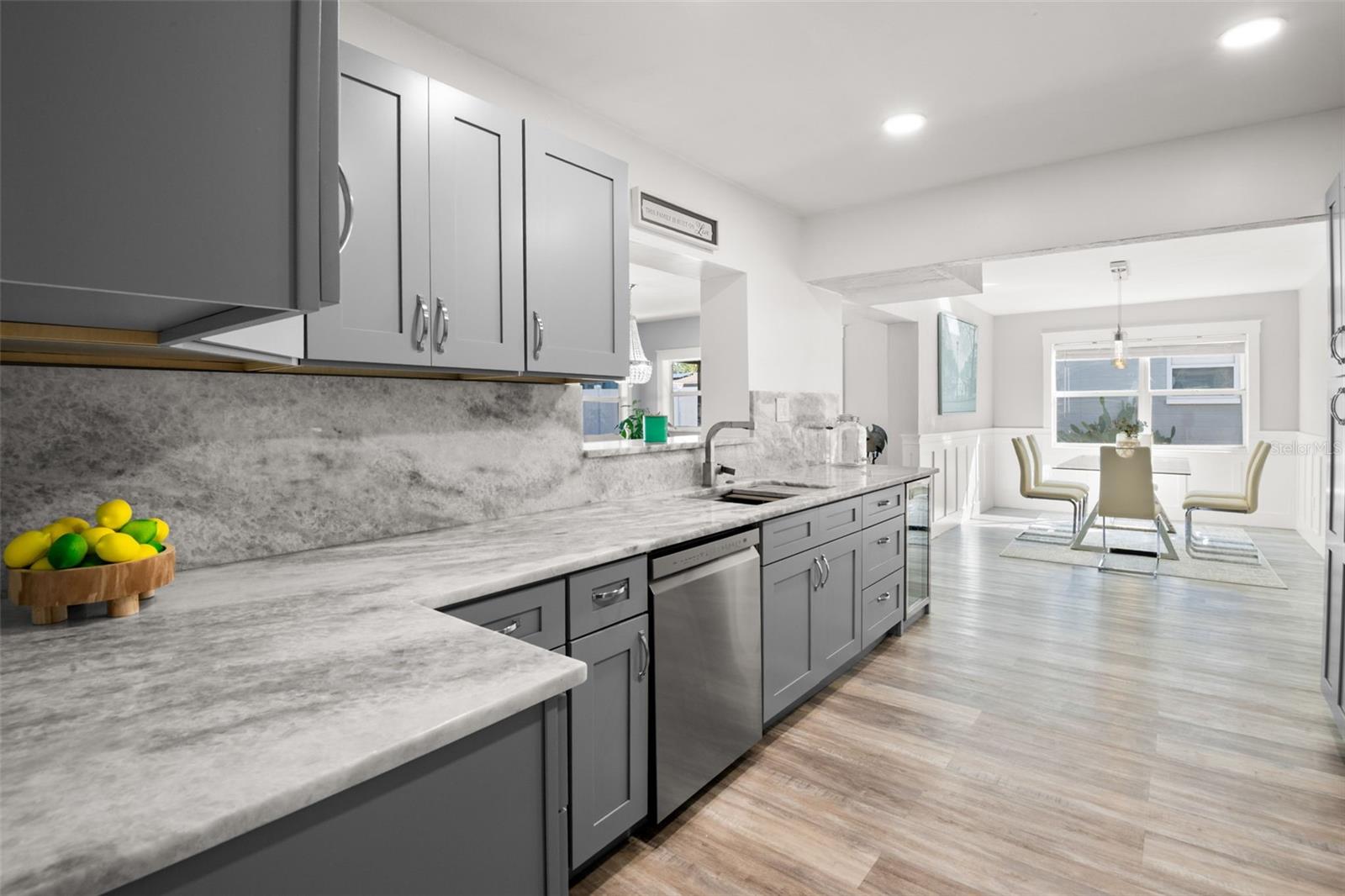 Image 14 of 49 For 8341 41st Avenue N