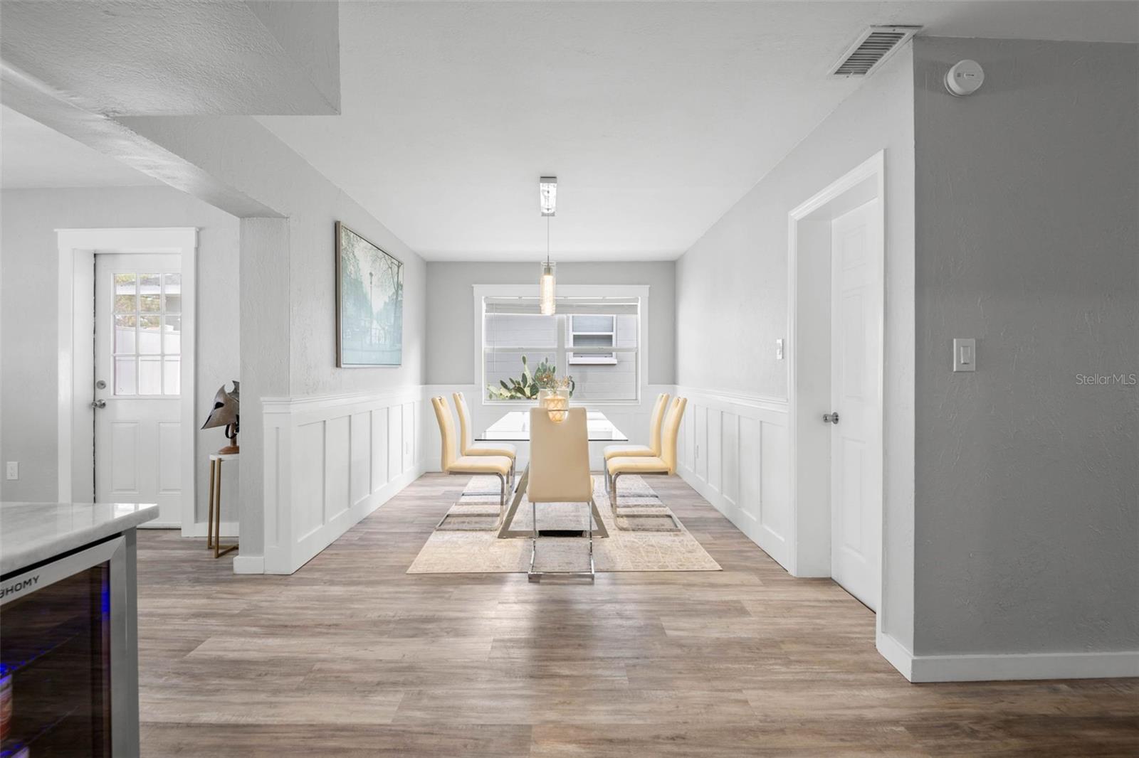 Image 16 of 49 For 8341 41st Avenue N