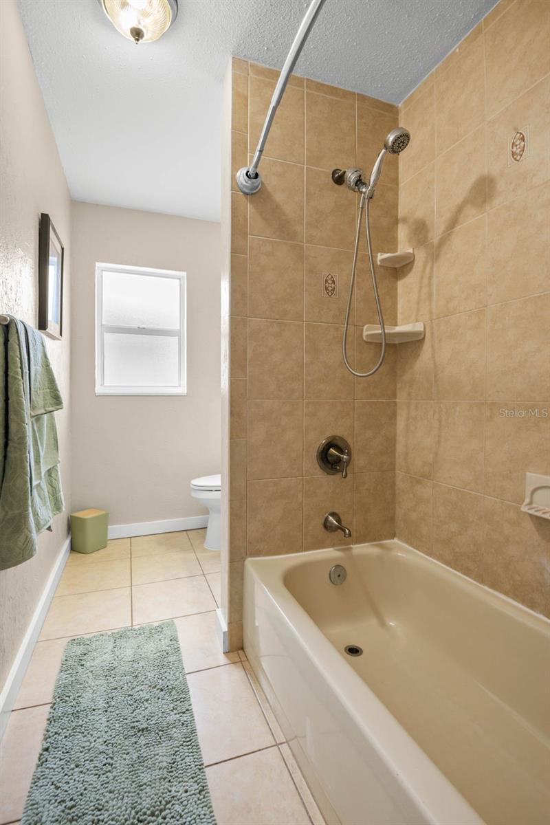 Image 18 of 49 For 8341 41st Avenue N