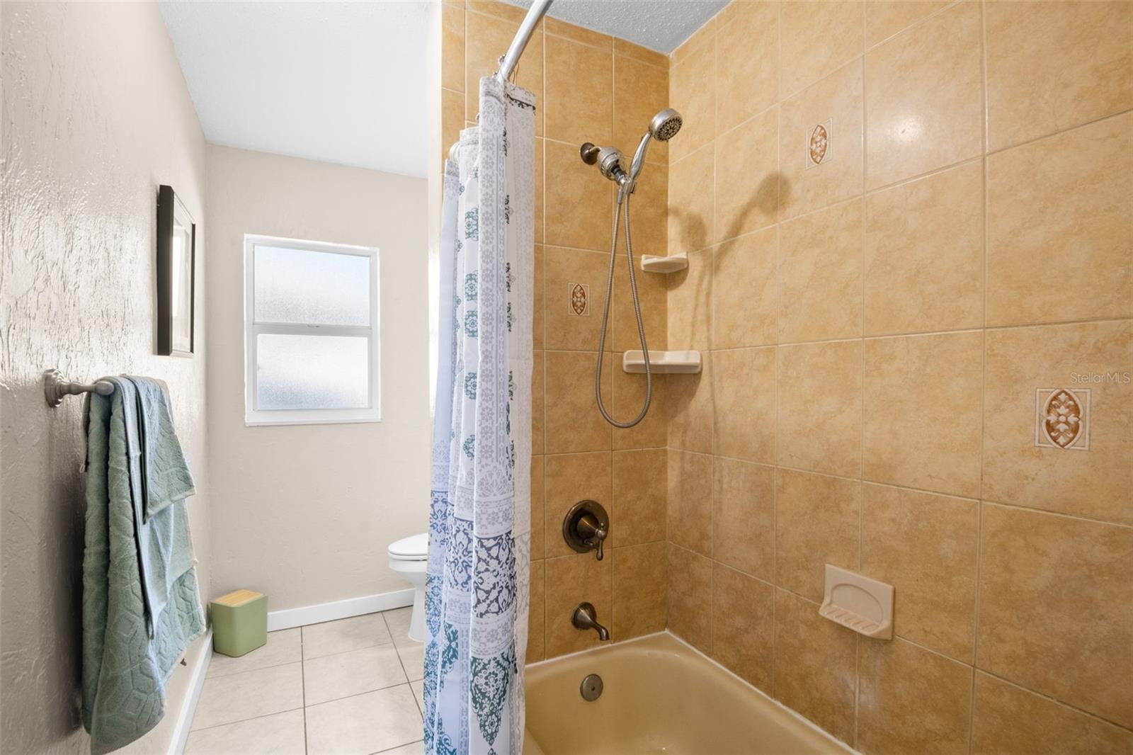 Image 19 of 49 For 8341 41st Avenue N