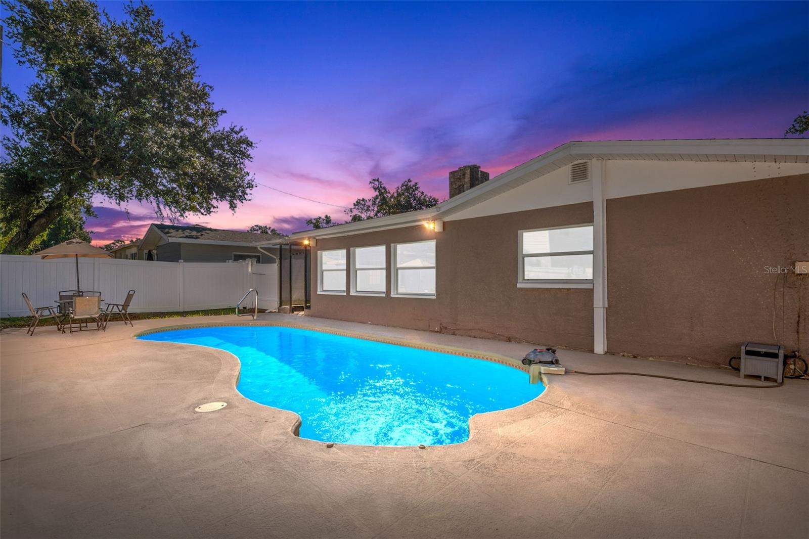 Image 35 of 49 For 8341 41st Avenue N