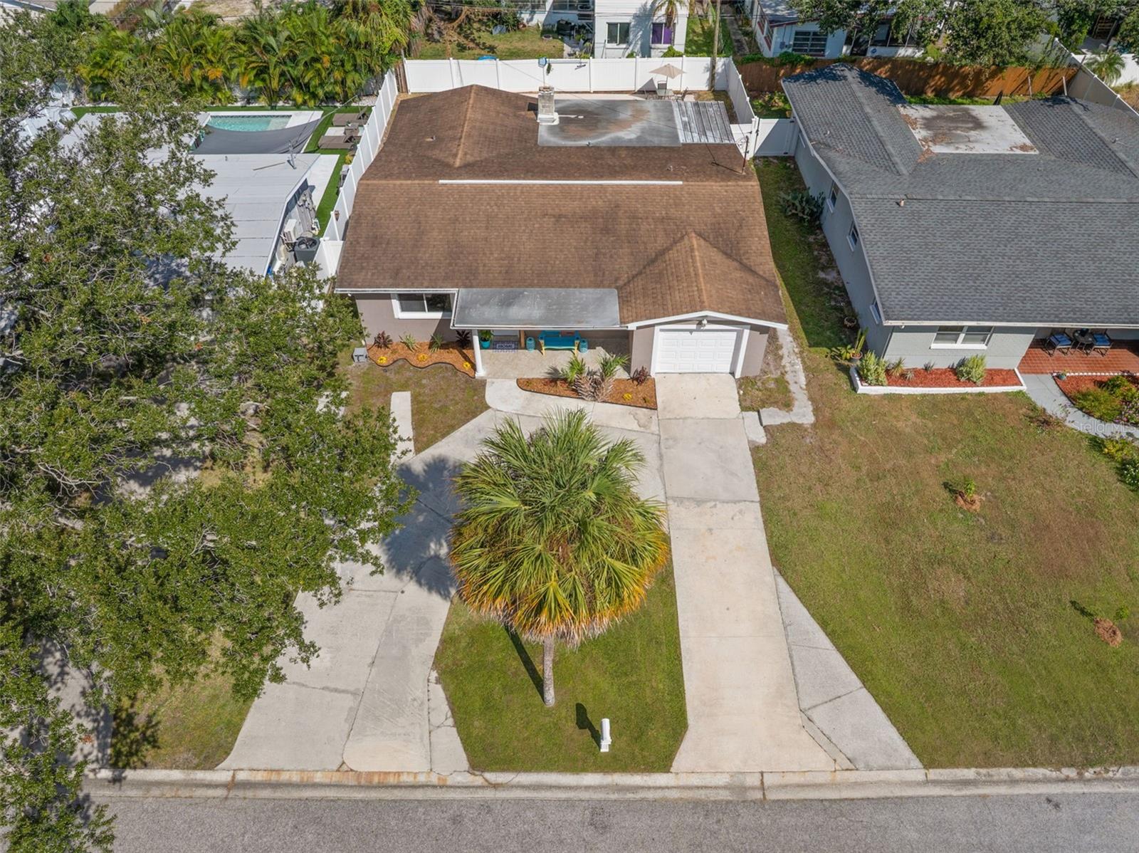 Image 39 of 49 For 8341 41st Avenue N