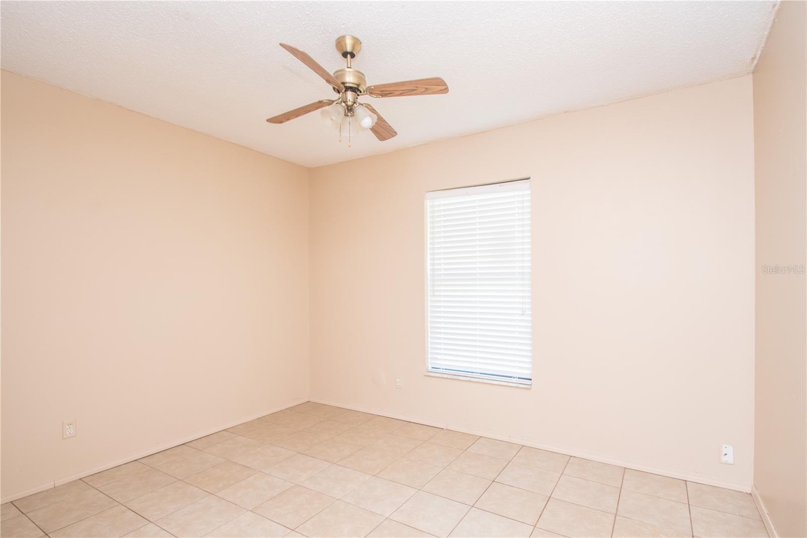 Image 10 of 20 For 27270 Warner Avenue