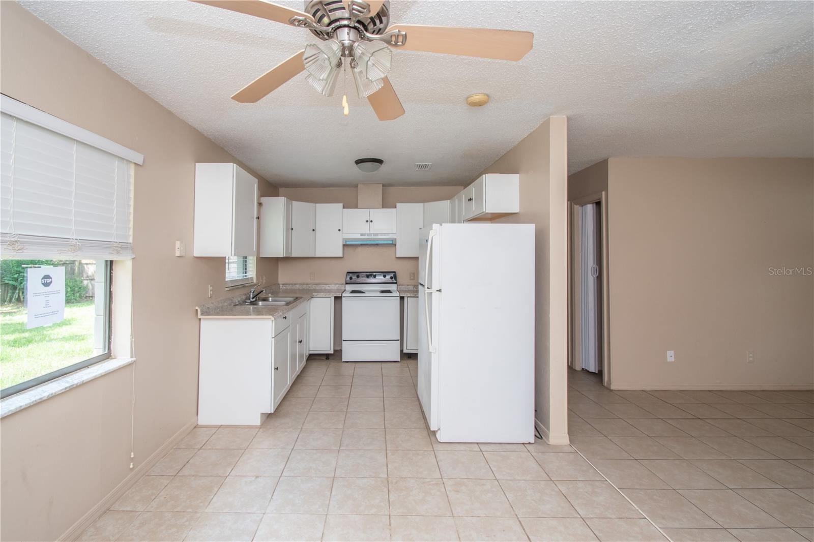 Image 12 of 20 For 27270 Warner Avenue