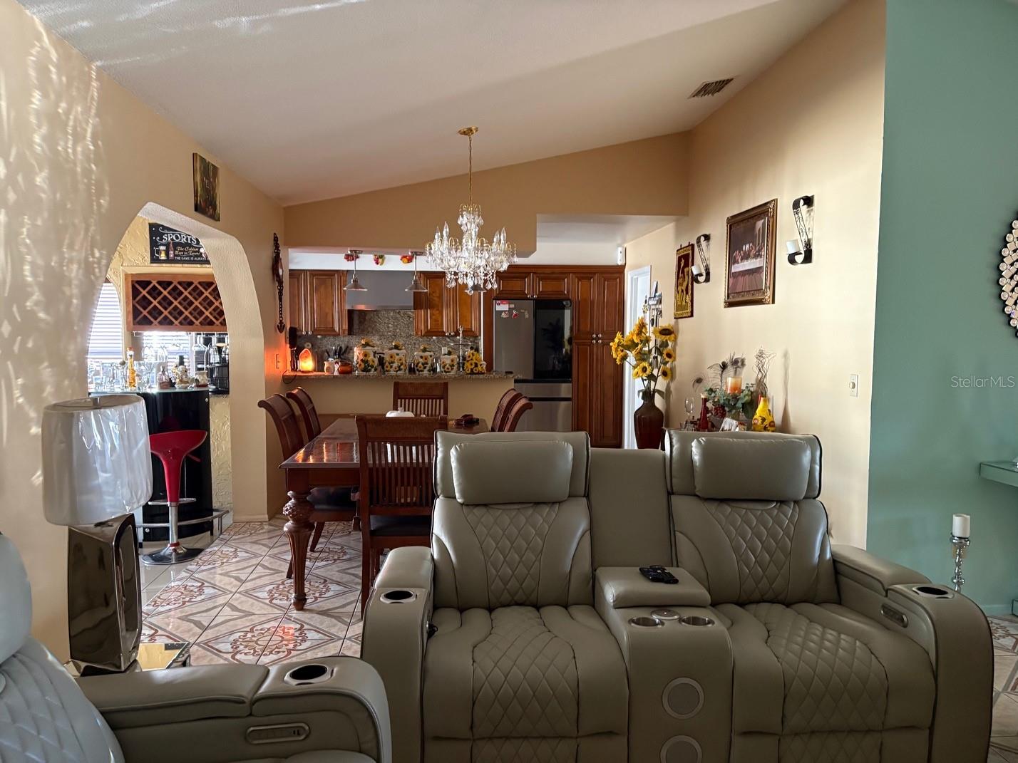 Image 16 of 59 For 11228 Fiddlewood Drive