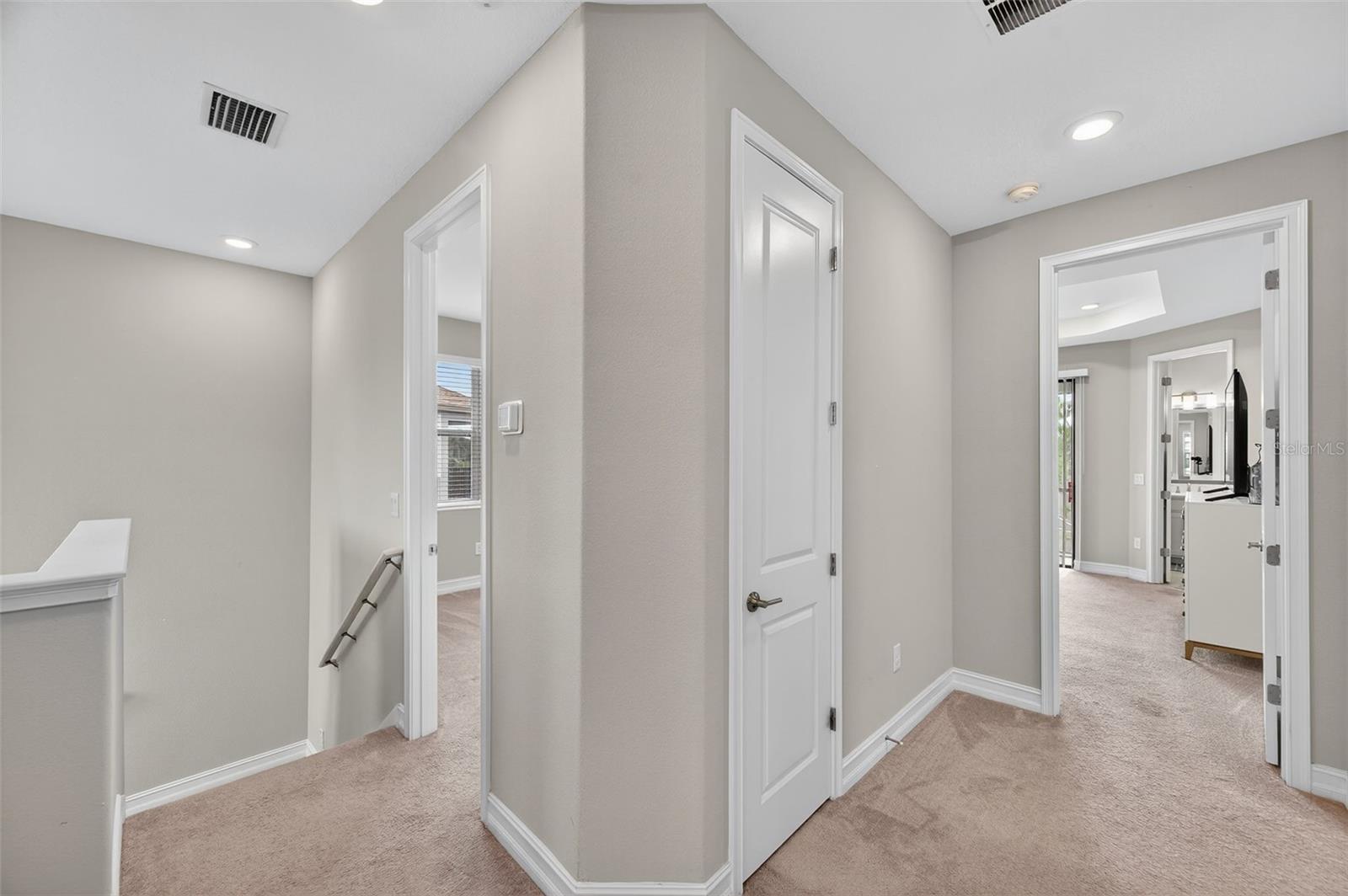 Image 14 of 43 For 4580 Almada Lane