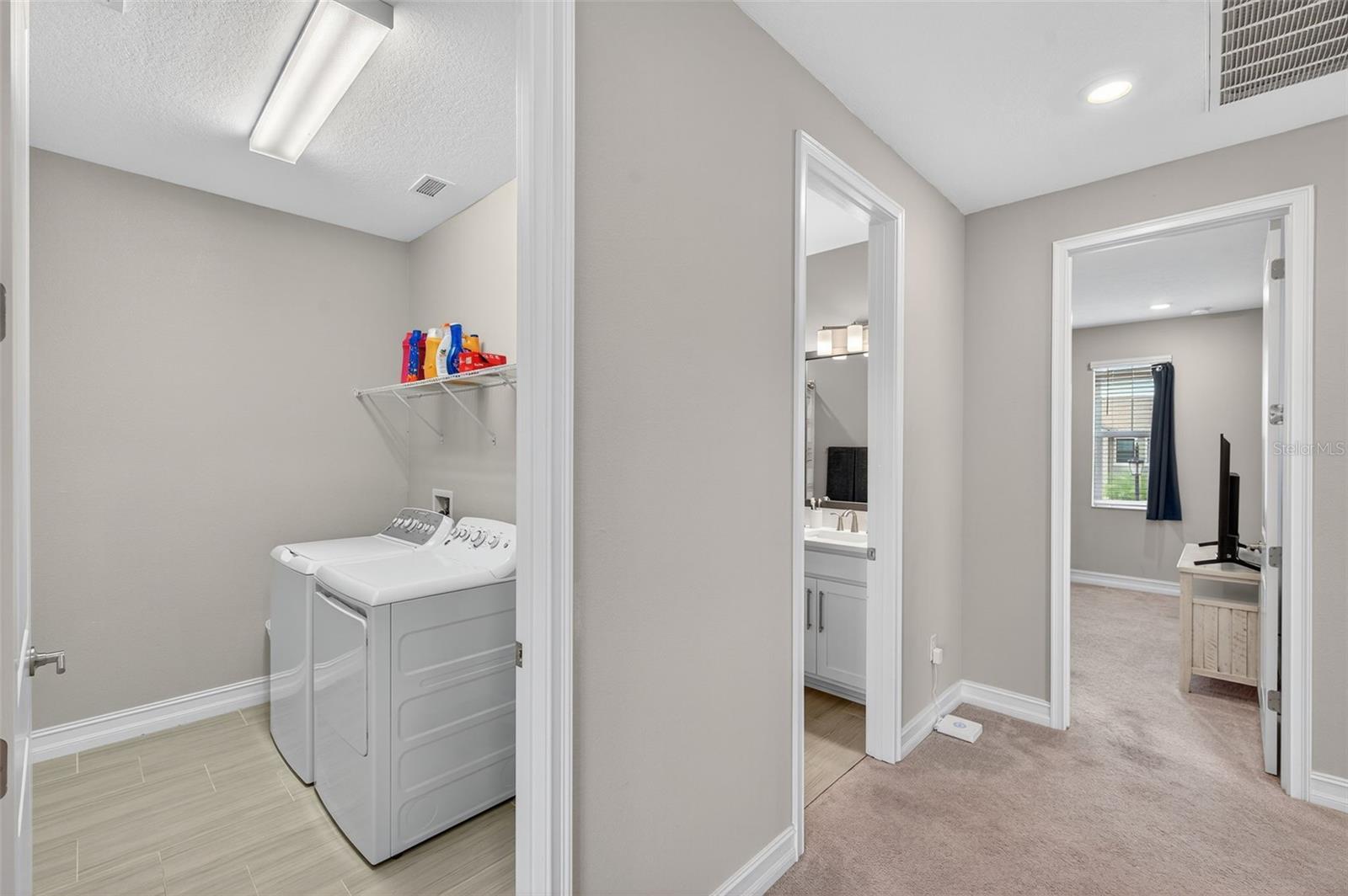 Image 16 of 43 For 4580 Almada Lane