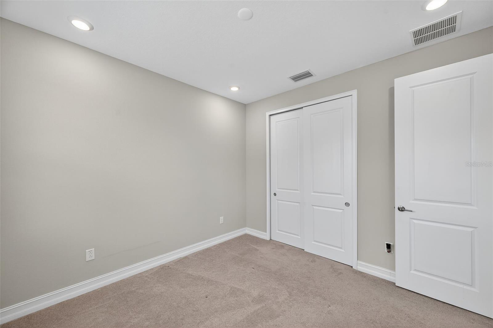 Image 20 of 43 For 4580 Almada Lane