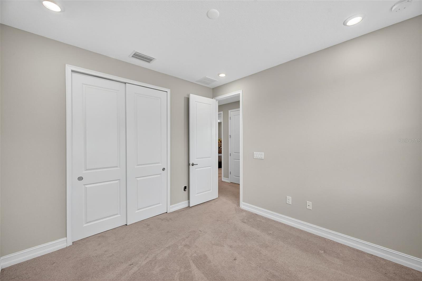 Image 21 of 43 For 4580 Almada Lane