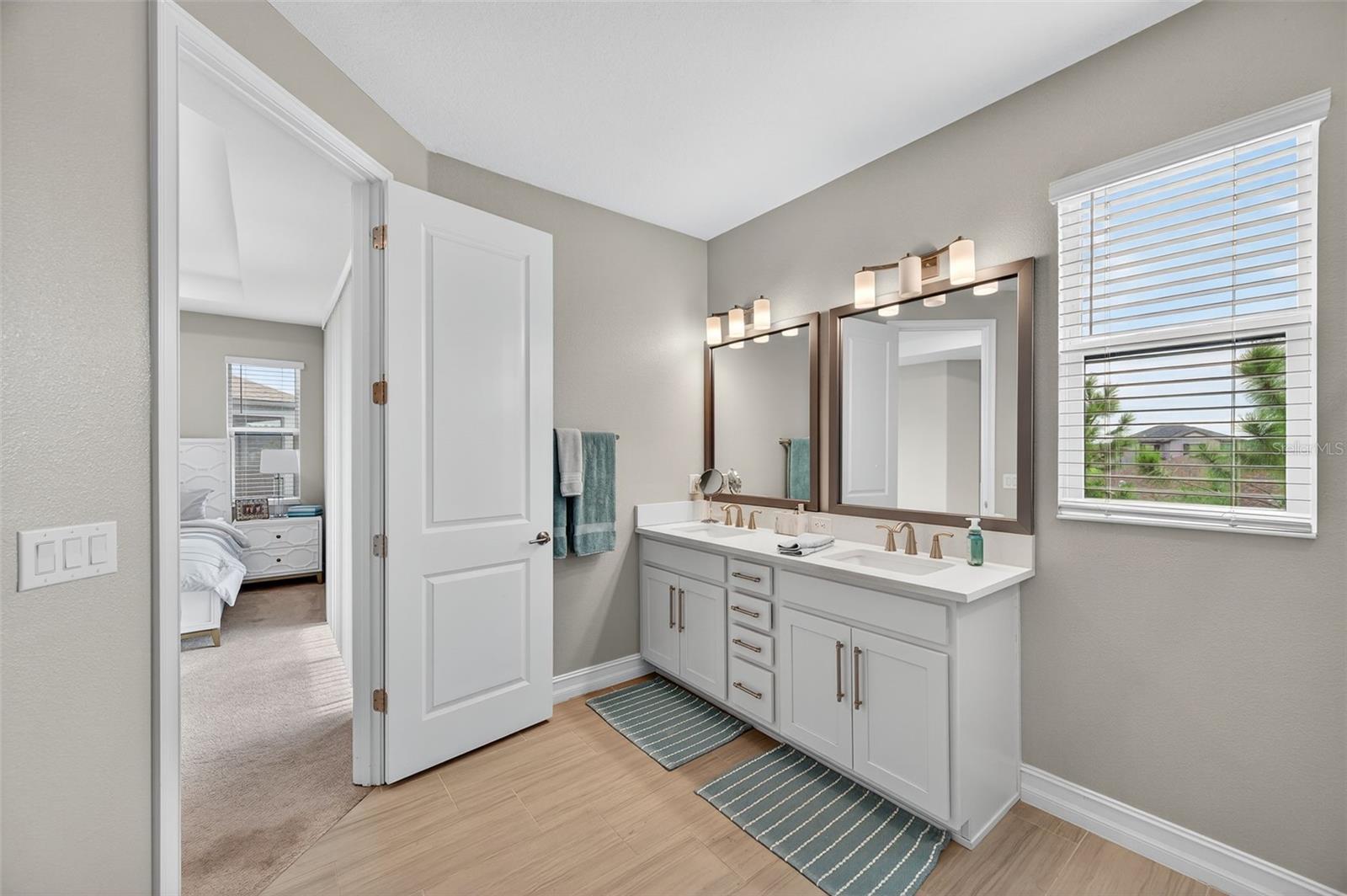 Image 31 of 43 For 4580 Almada Lane