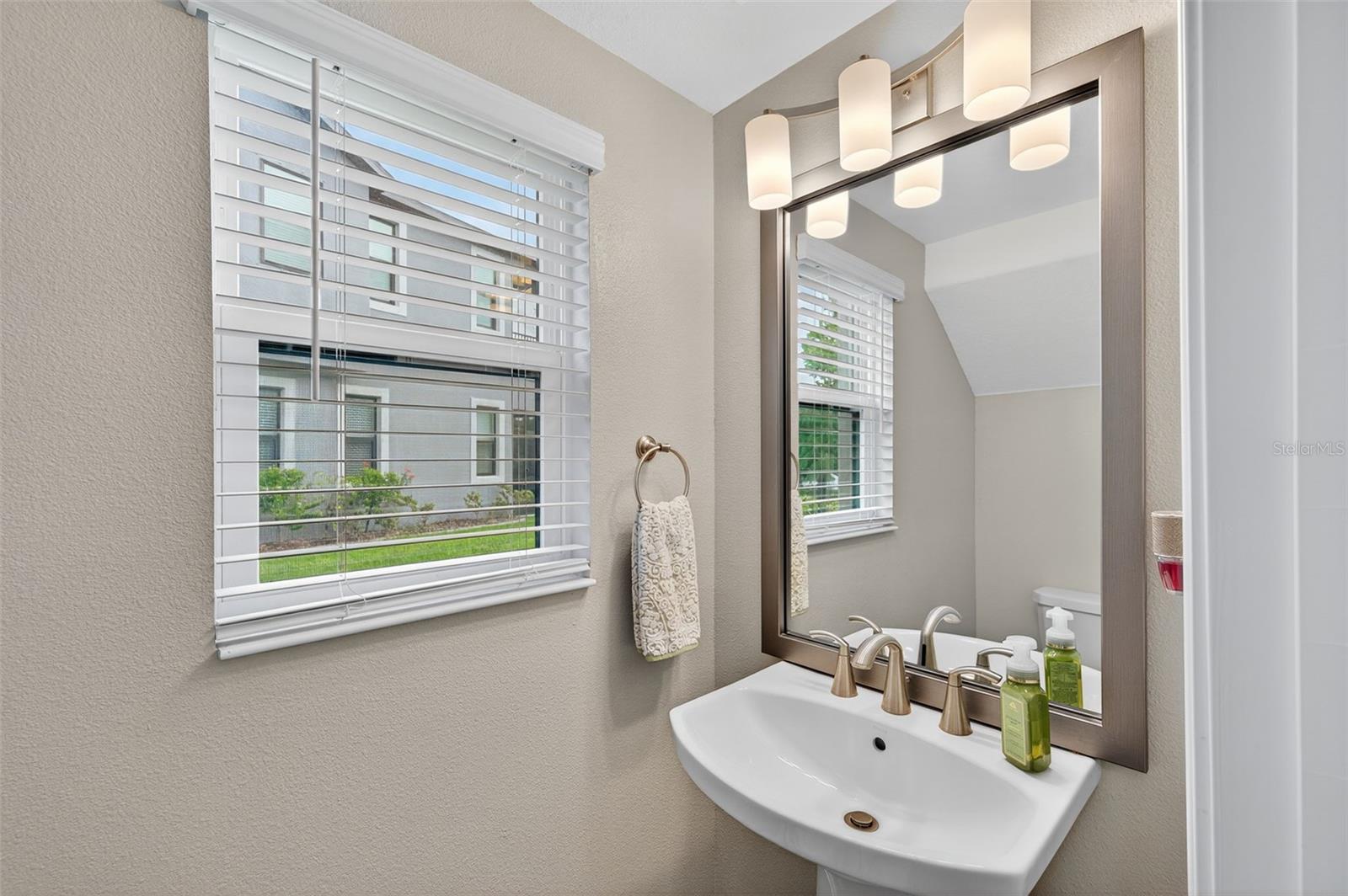 Image 5 of 43 For 4580 Almada Lane
