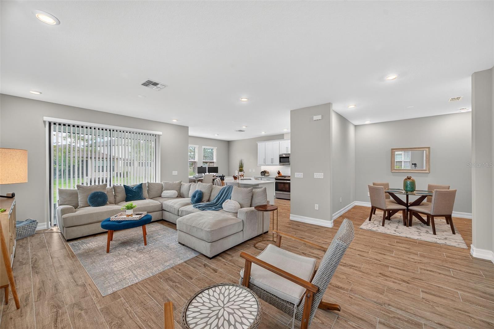 Image 6 of 43 For 4580 Almada Lane
