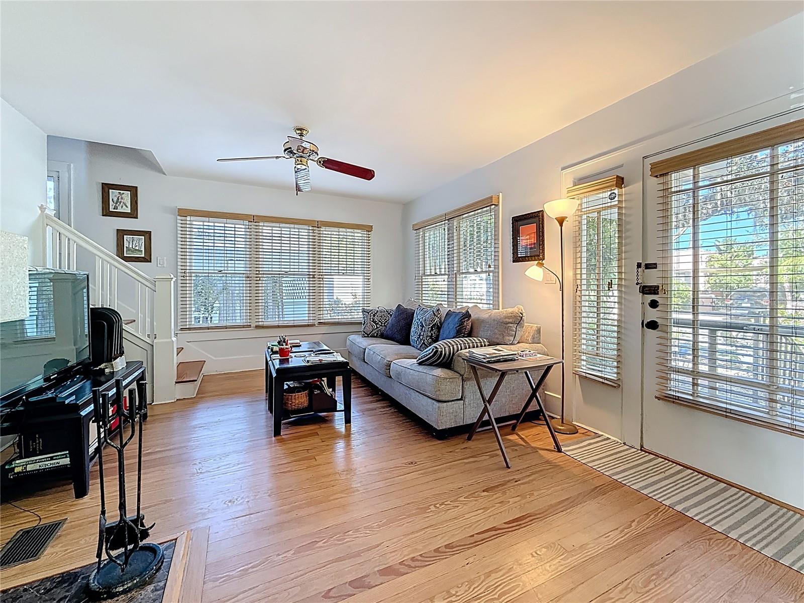Image 18 of 86 For 5226 30th Avenue S