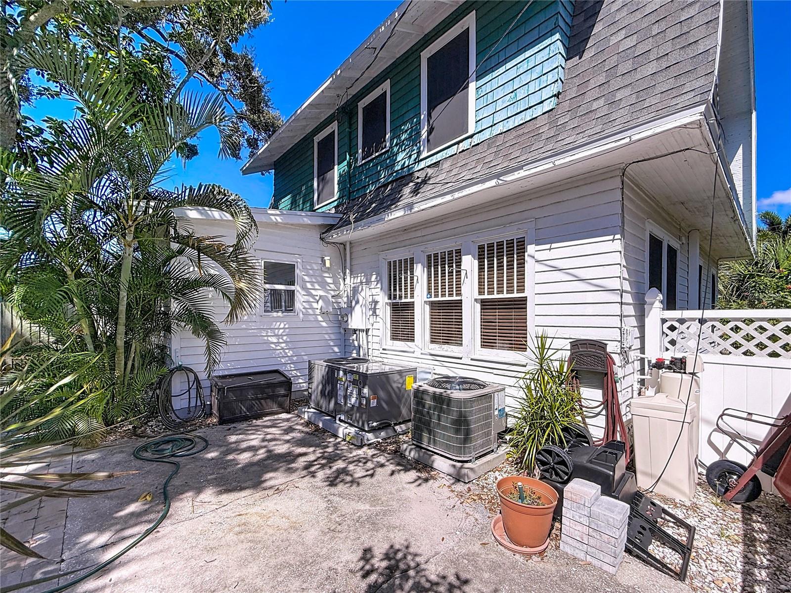 Image 63 of 86 For 5226 30th Avenue S