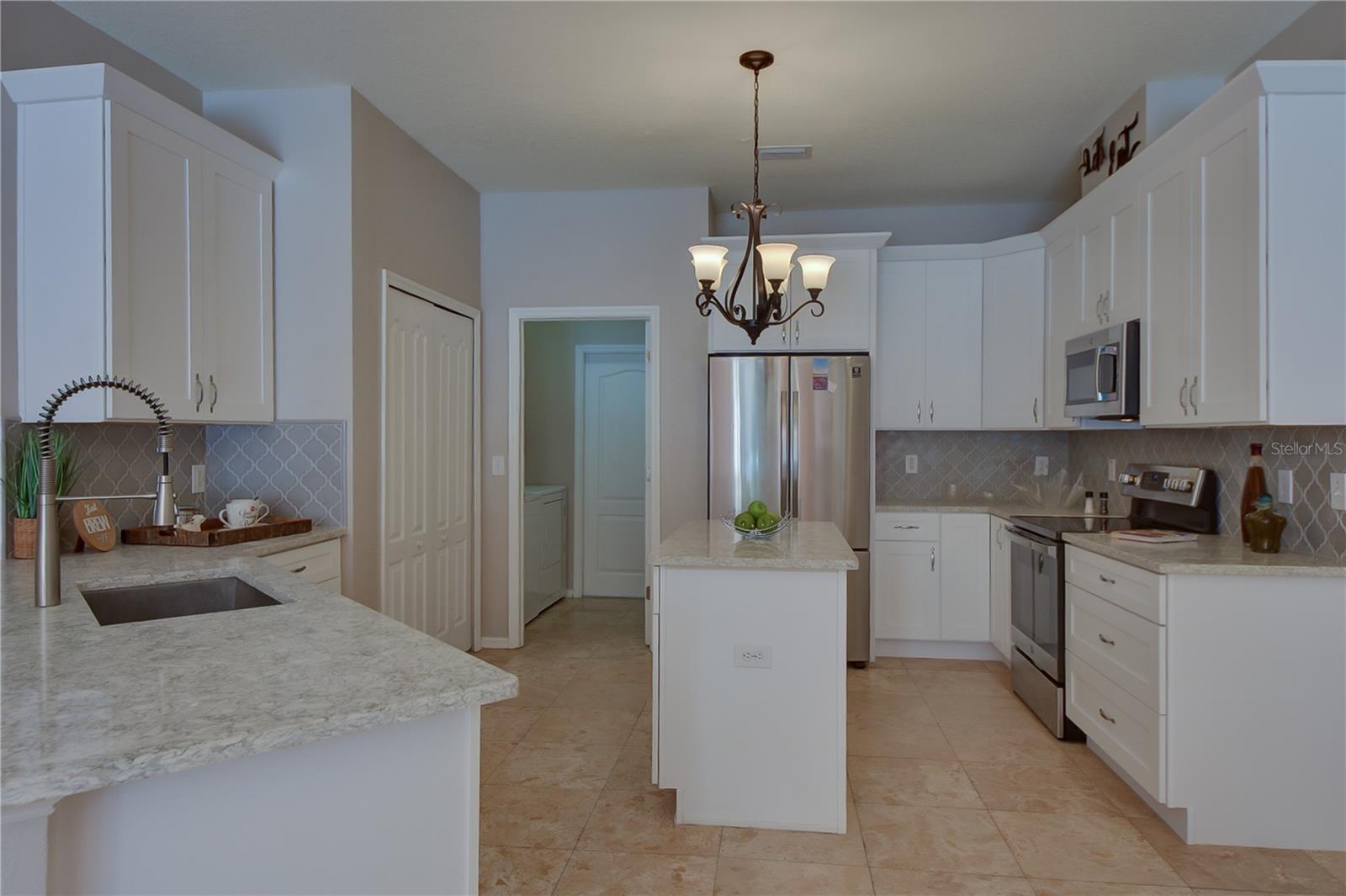 Image 14 of 41 For 2823 Windcrest Oaks Court