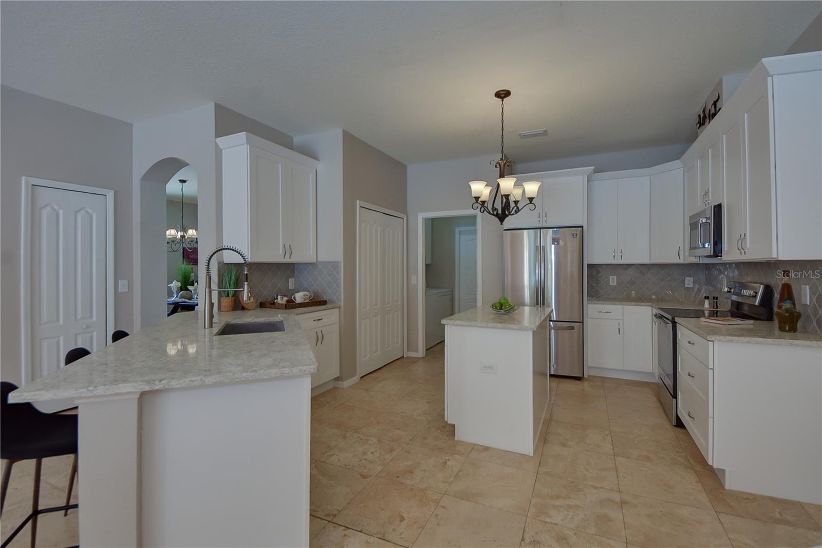 Image 15 of 41 For 2823 Windcrest Oaks Court