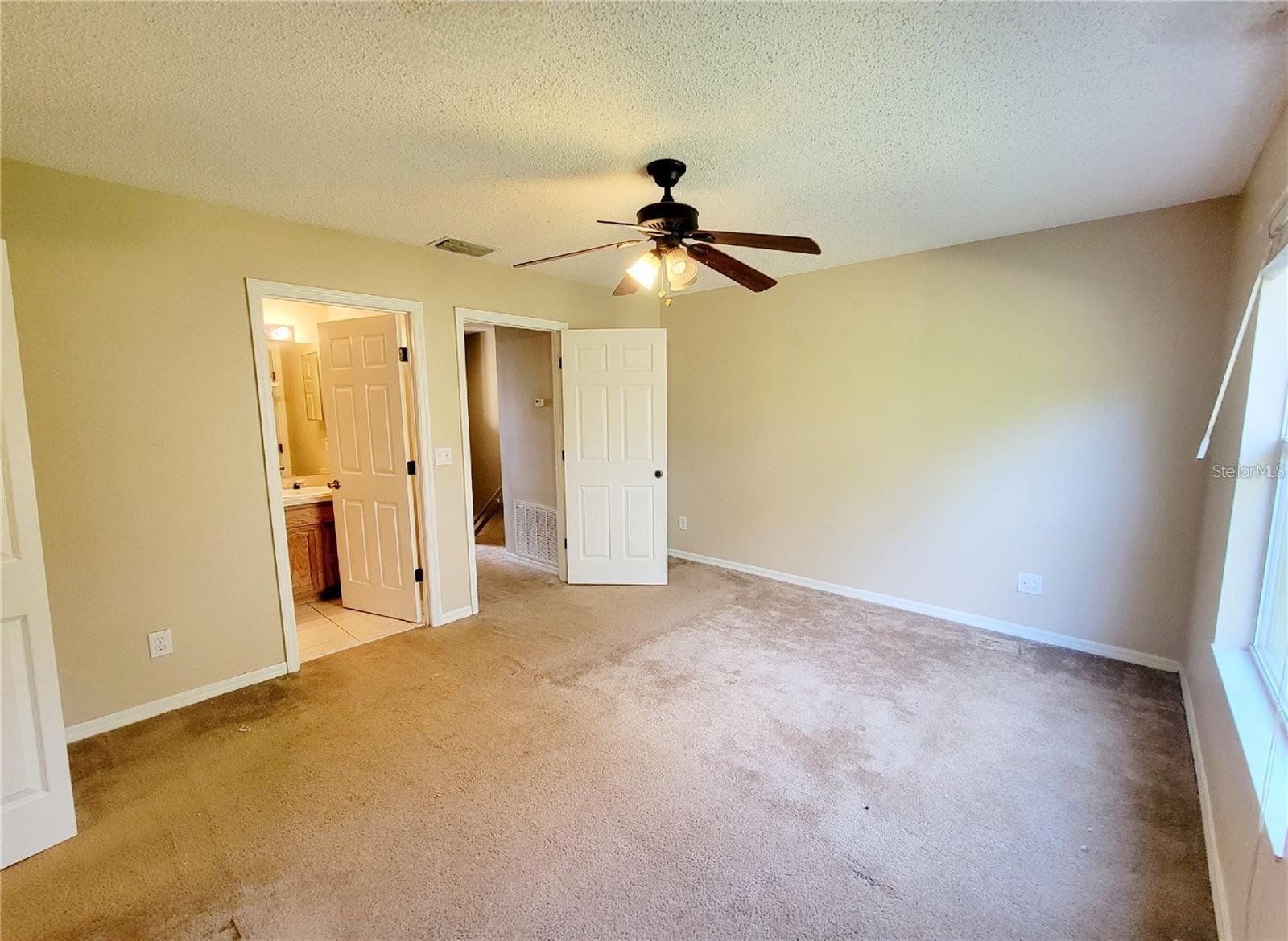 Image 12 of 18 For 4307 Winding River Way
