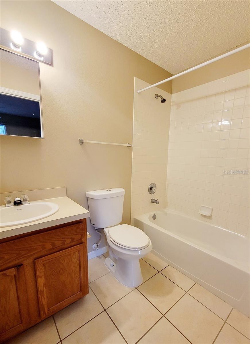 Image 14 of 18 For 4307 Winding River Way