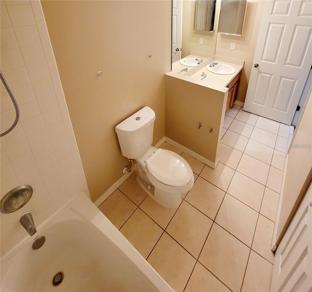 Image 9 of 18 For 4307 Winding River Way